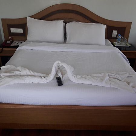 Hotel Park Plaza Мадурай Екстериор снимка