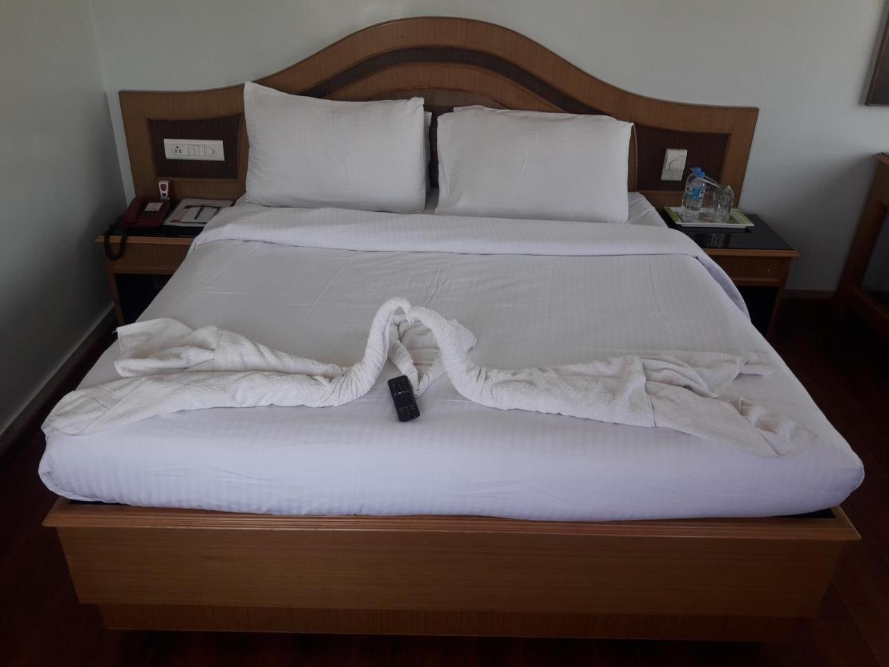 Hotel Park Plaza Мадурай Екстериор снимка